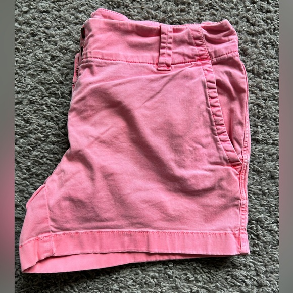 Vineyard Vines 3 1/2 inch Shorts, Size 2 - Picture 2 of 6